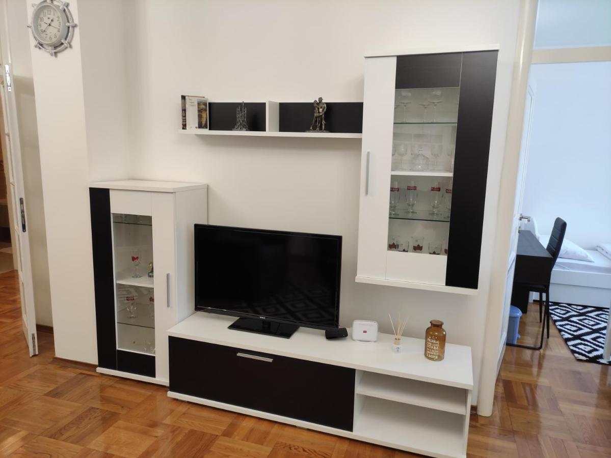 Apartment Dajak Centar Banja Luka Exterior foto